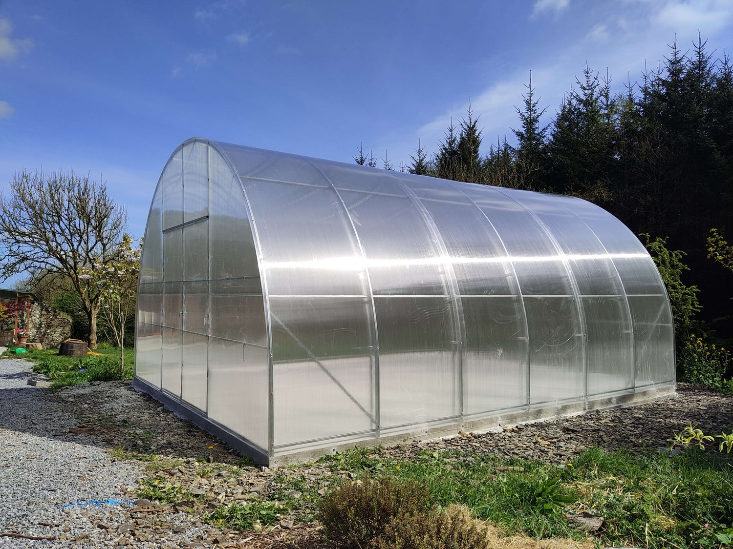 Choosing the Right Base for Your Greenhouse