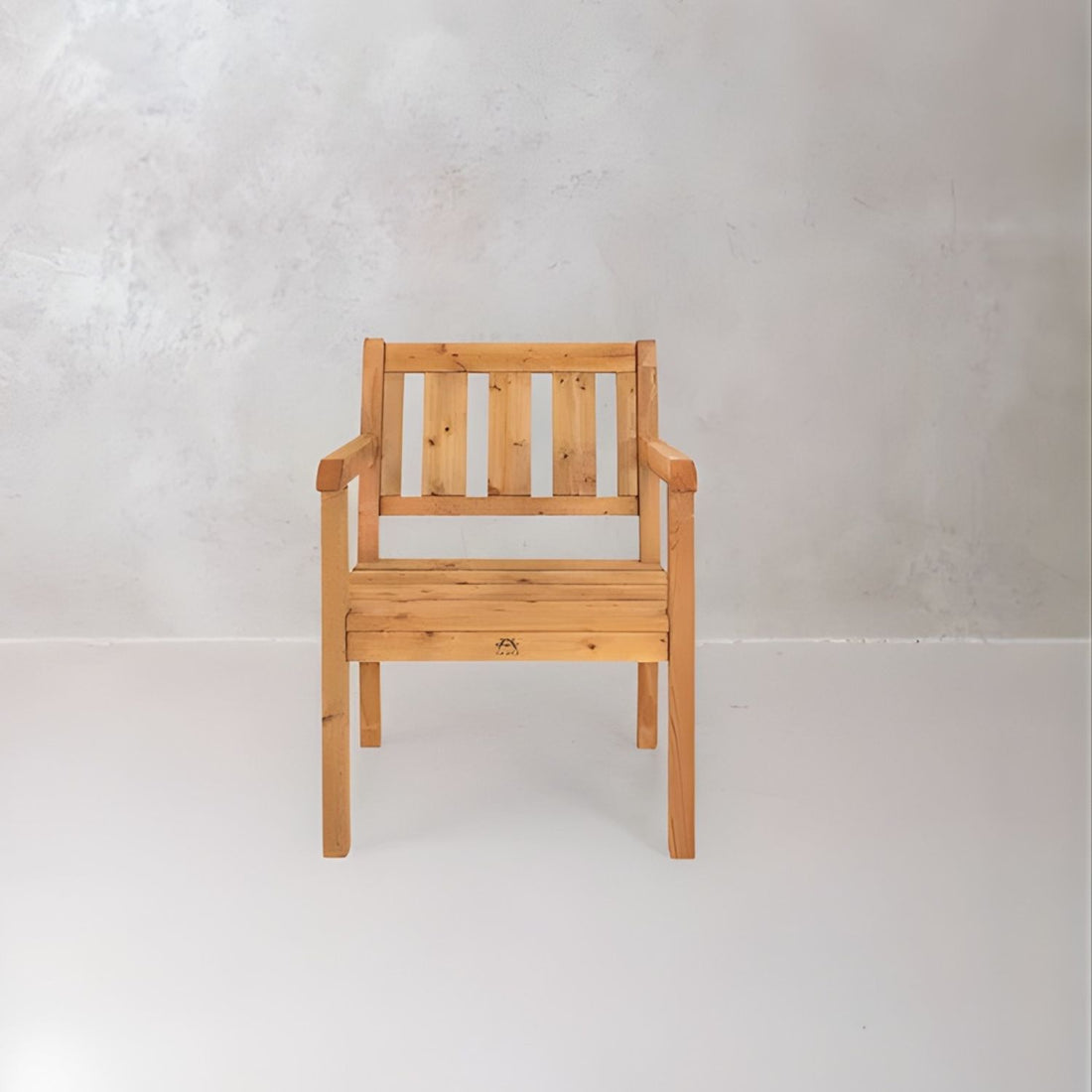 Amata Nordwood Garden Bench