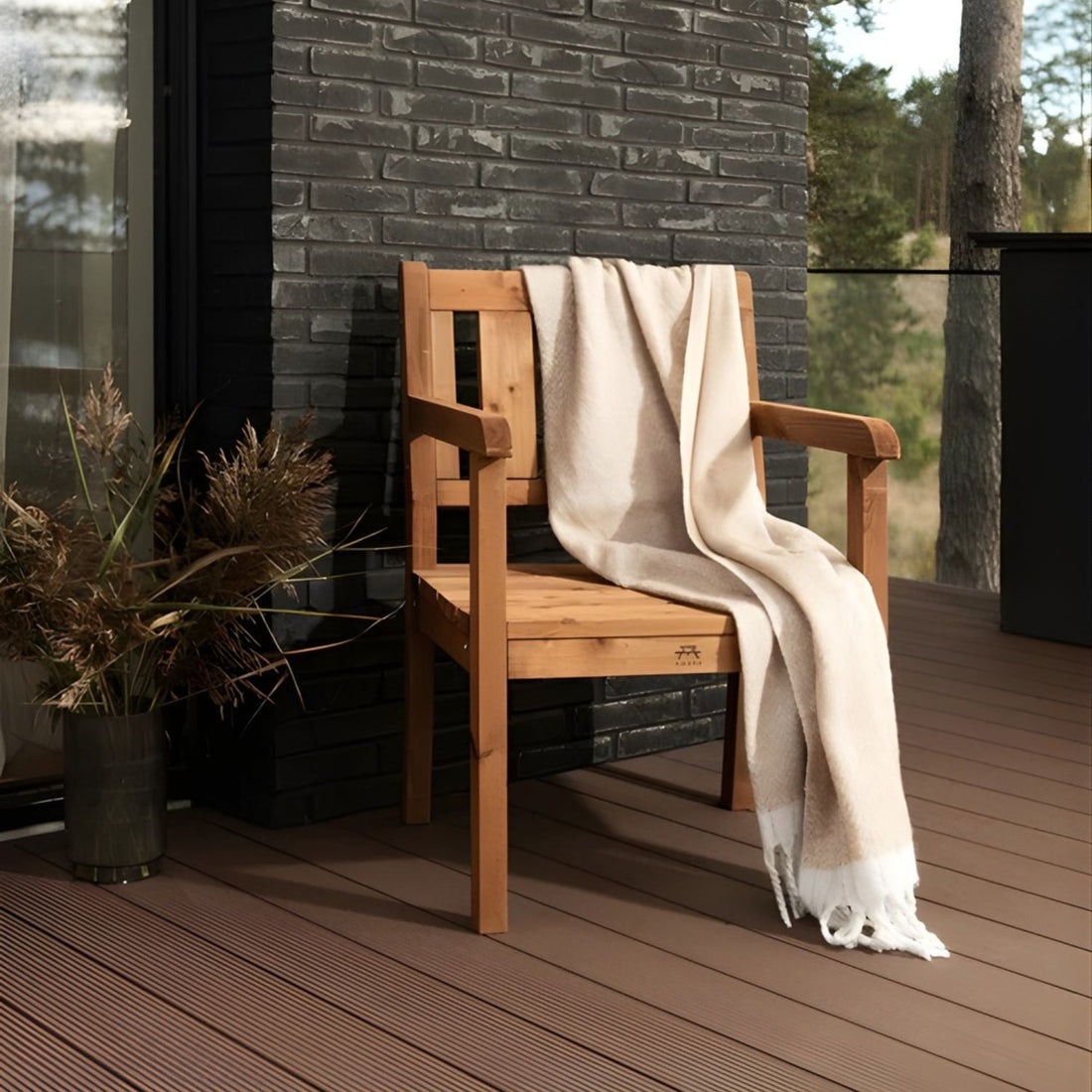 Amata Nordwood Garden Bench