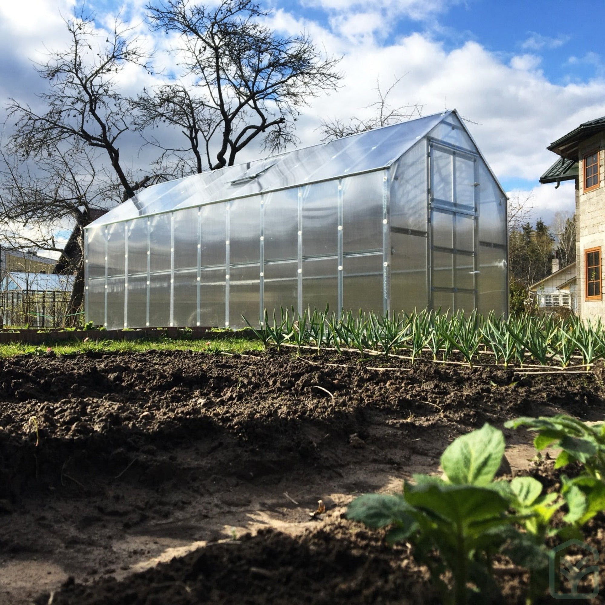 HOUSE Greenhouse