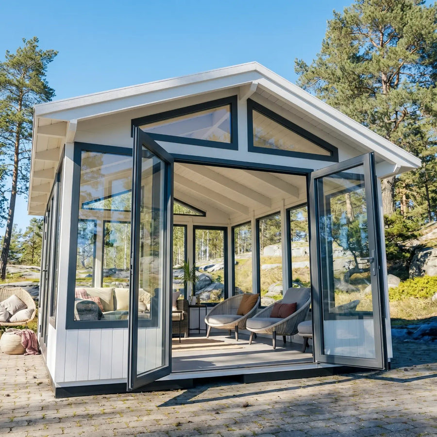 GARDEN HOUSE